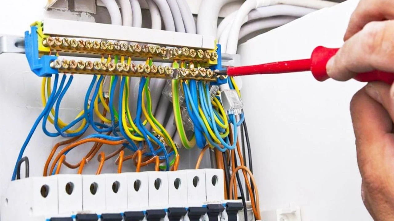  Tense Monofaze Gerilim Koruma Rölesi 