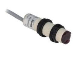 BEDOK P18-D0150P-SI4U2 M18 15CM ALGILAMALI PNP NO/NC 2M KABLOLU CİSİMDEN YANSIMALI SENSÖR - 1